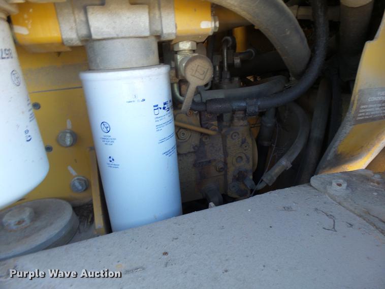 image for item DB9979 2002 Caterpillar 963C track loader