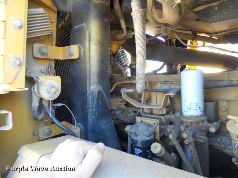 image for item DB9979 2002 Caterpillar 963C track loader