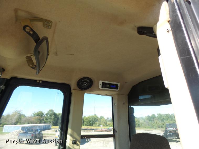 image for item DB9979 2002 Caterpillar 963C track loader