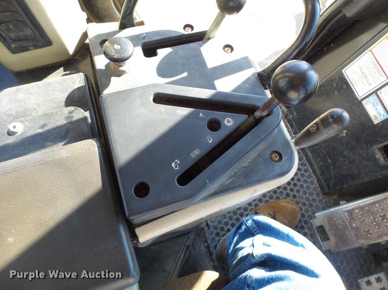 image for item DB9979 2002 Caterpillar 963C track loader