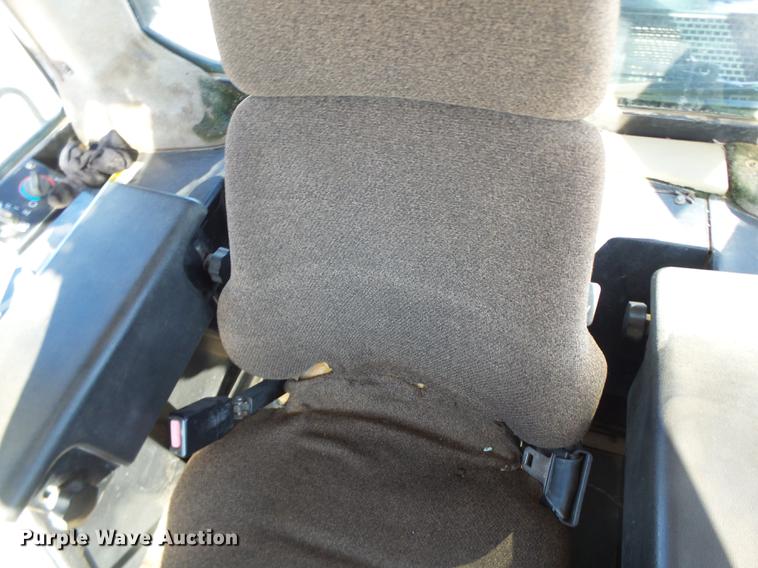 image for item DB9979 2002 Caterpillar 963C track loader