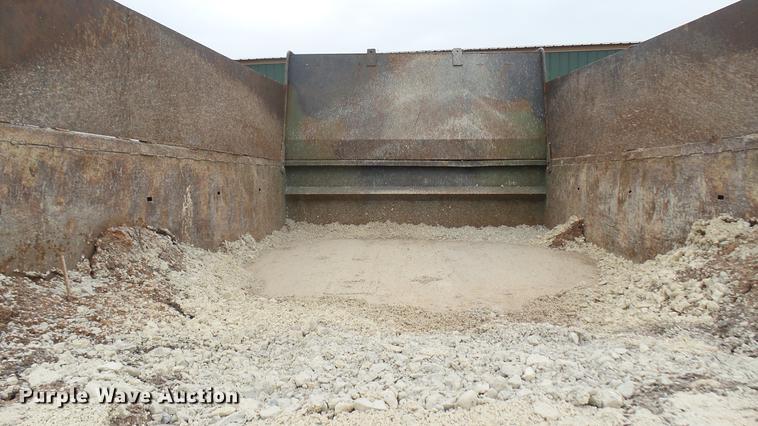 image for item DC1861 1985 Am General M929 dump truck