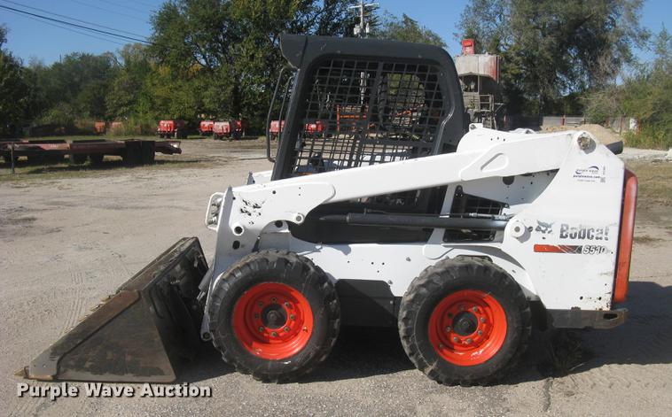 image for item DC2461 2014 Bobcat S510 skid steer