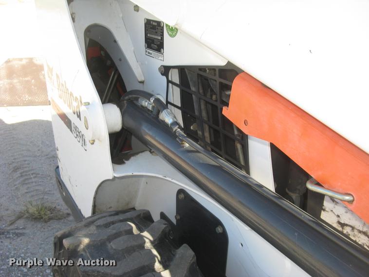 image for item DC2461 2014 Bobcat S510 skid steer