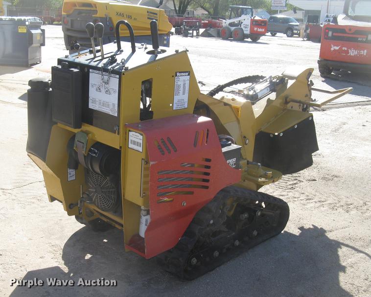 image for item DC2462 2014 Vermeer SC30TX stump grinder