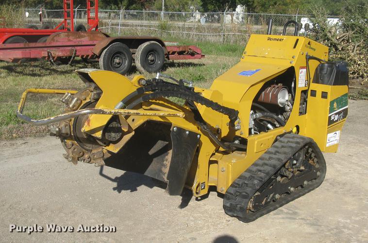 image for item DC2462 2014 Vermeer SC30TX stump grinder