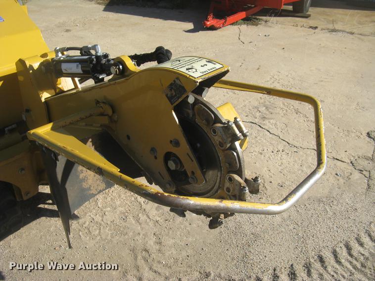 image for item DC2462 2014 Vermeer SC30TX stump grinder