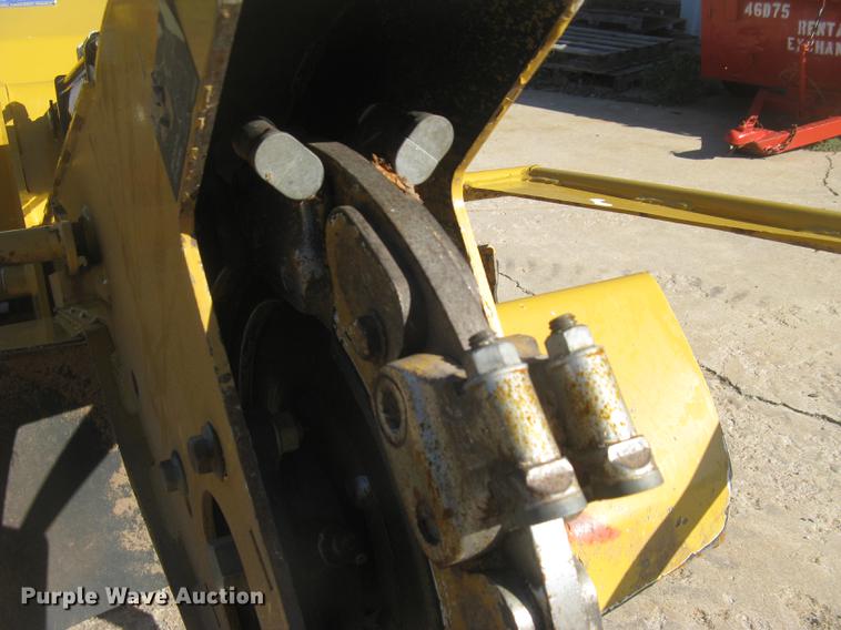 image for item DC2462 2014 Vermeer SC30TX stump grinder