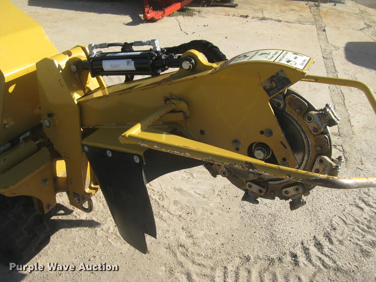 image for item DC2462 2014 Vermeer SC30TX stump grinder