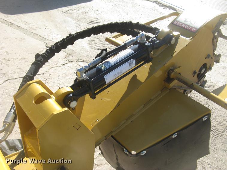 image for item DC2462 2014 Vermeer SC30TX stump grinder