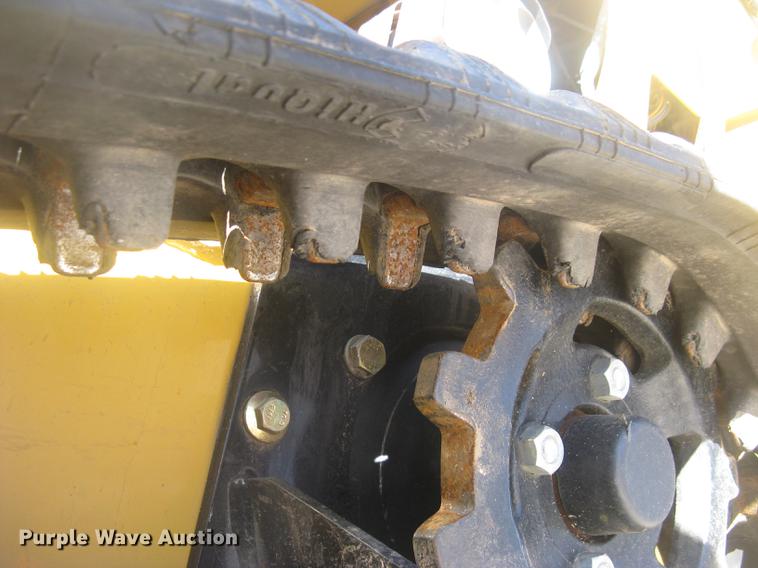 image for item DC2462 2014 Vermeer SC30TX stump grinder