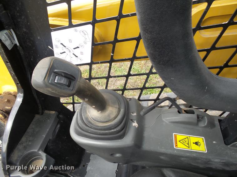 image for item DC3784 2016 Caterpillar 239D skid steer