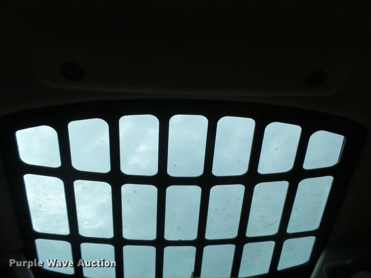 image for item DC3784 2016 Caterpillar 239D skid steer