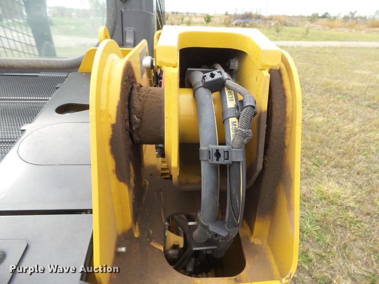 image for item DC3784 2016 Caterpillar 239D skid steer