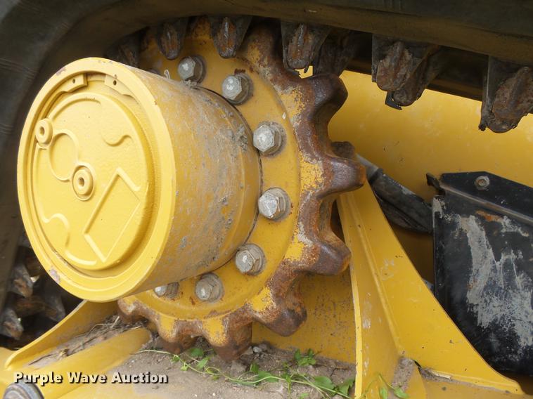 image for item DC3784 2016 Caterpillar 239D skid steer