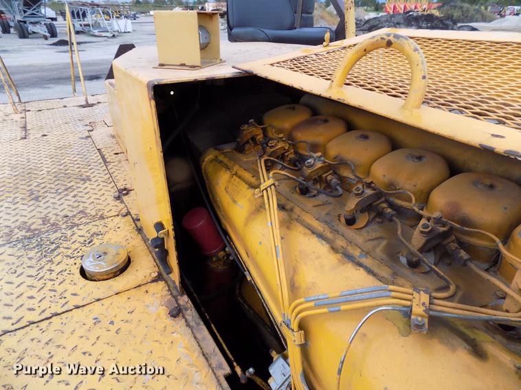 image for item DC4840 Michigan KW-140 pneumatic roller