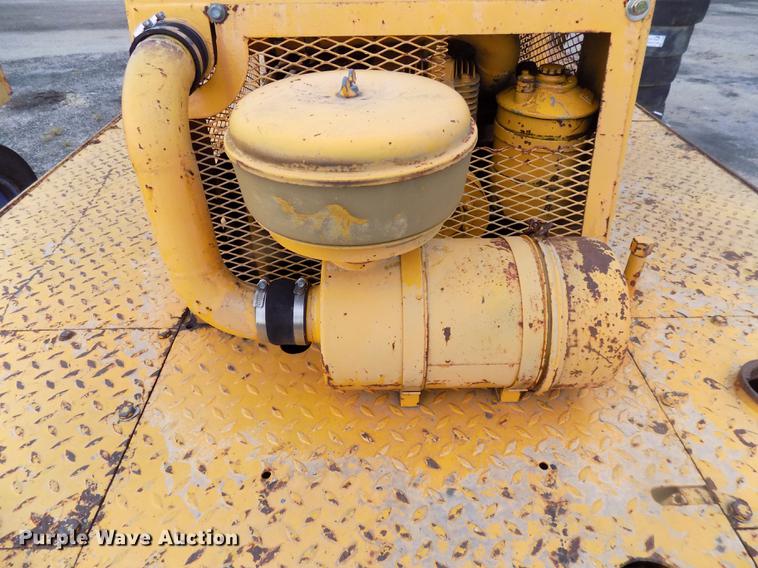 image for item DC4840 Michigan KW-140 pneumatic roller