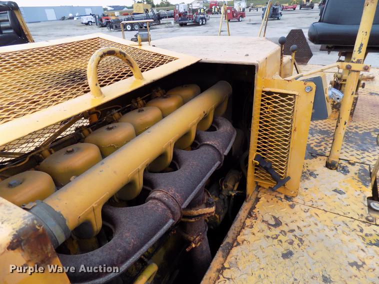 image for item DC4840 Michigan KW-140 pneumatic roller