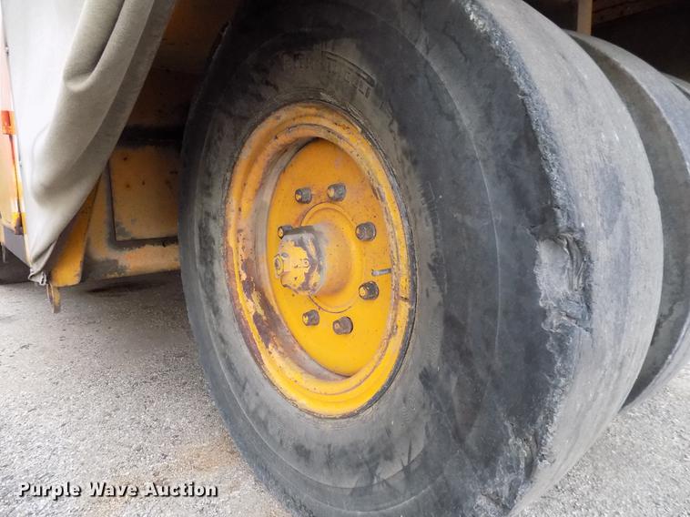 image for item DC4840 Michigan KW-140 pneumatic roller