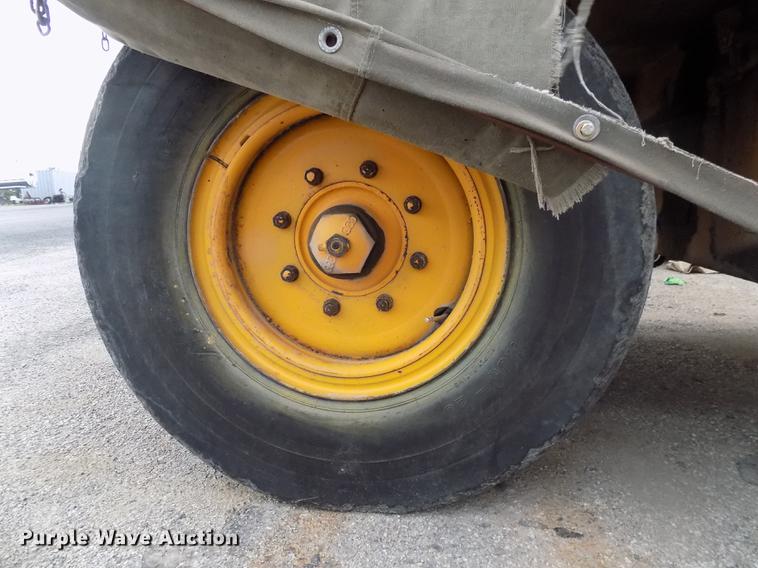 image for item DC4840 Michigan KW-140 pneumatic roller