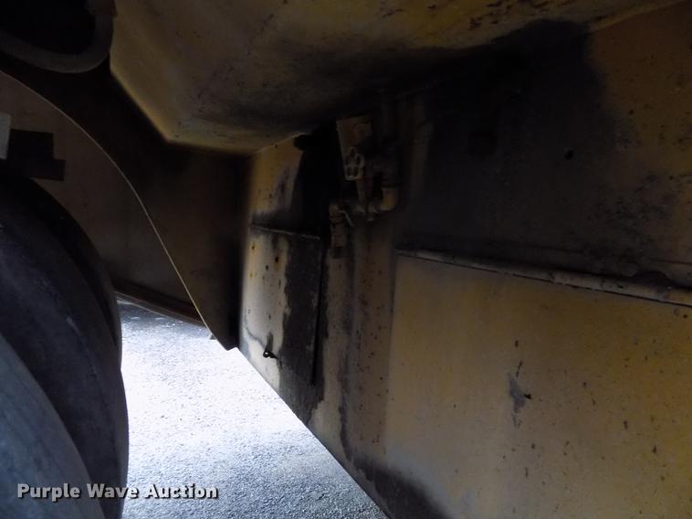 image for item DC4840 Michigan KW-140 pneumatic roller