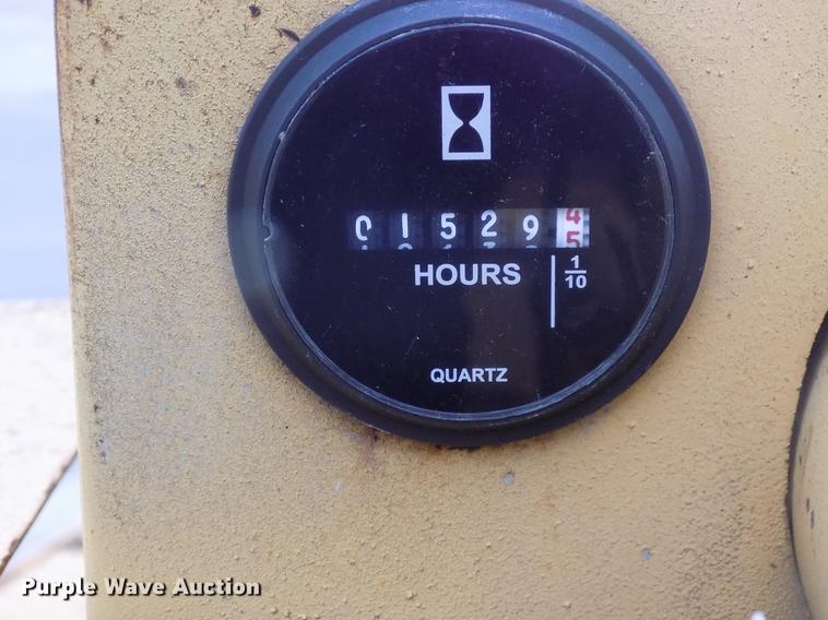 image for item DC4841 Michigan RW140 pneumatic roller