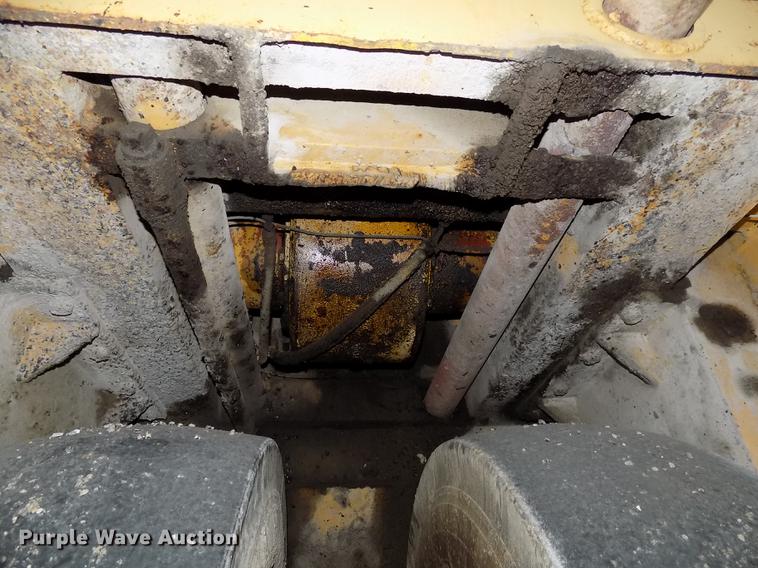 image for item DC4841 Michigan RW140 pneumatic roller