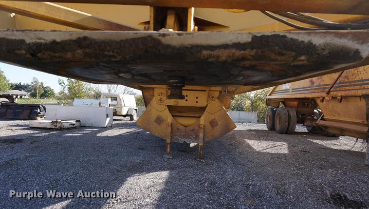 image for item DC5250 1994 Trail King bottom dump trailer