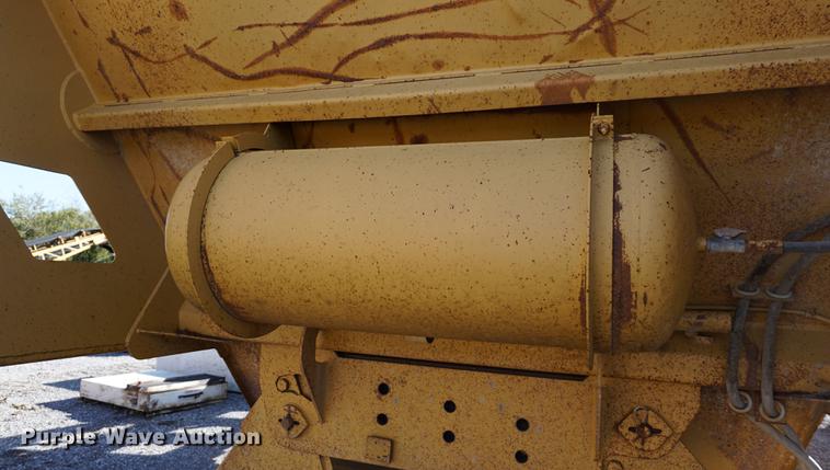 image for item DC5250 1994 Trail King bottom dump trailer