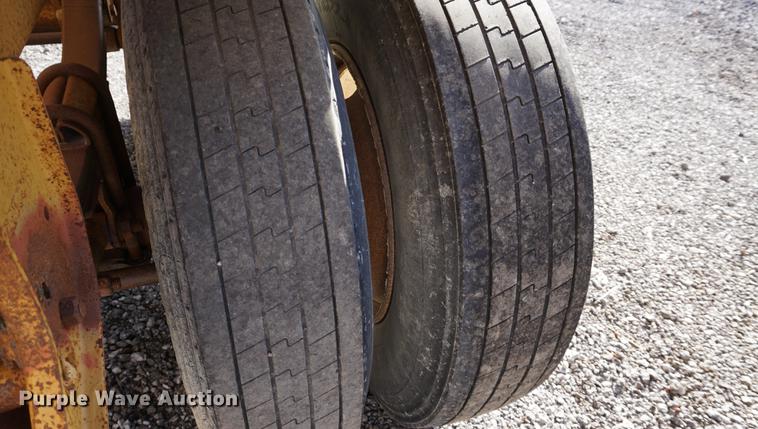 image for item DC5250 1994 Trail King bottom dump trailer