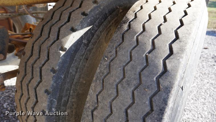 image for item DC5250 1994 Trail King bottom dump trailer