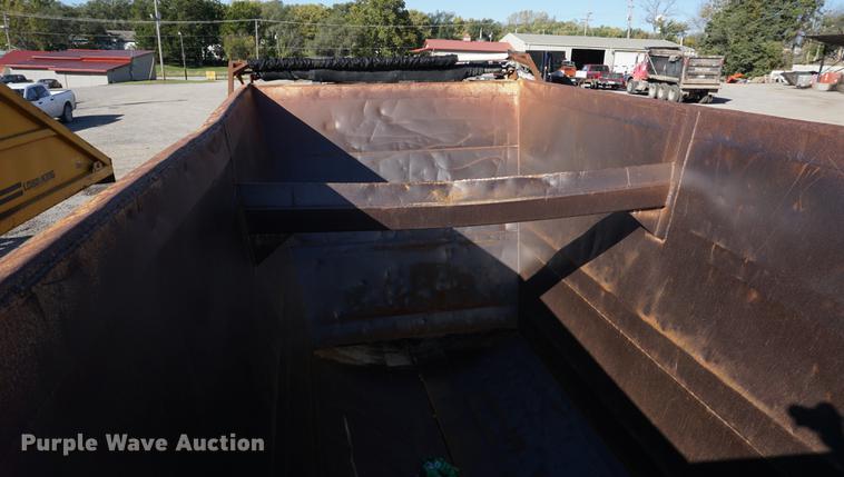 image for item DC5250 1994 Trail King bottom dump trailer