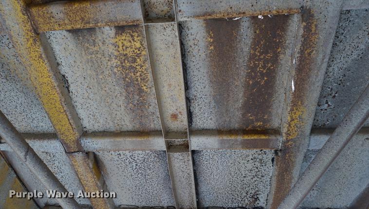 image for item DC5251 1985 Load King bottom dump trailer