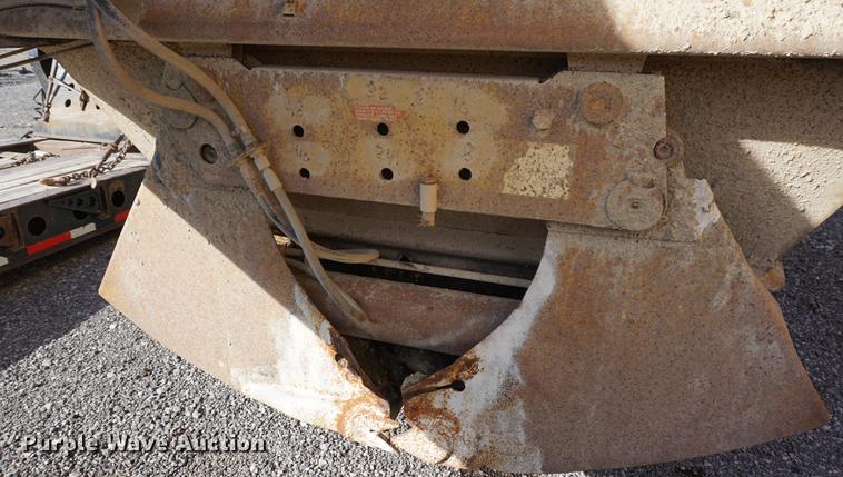 image for item DC5251 1985 Load King bottom dump trailer