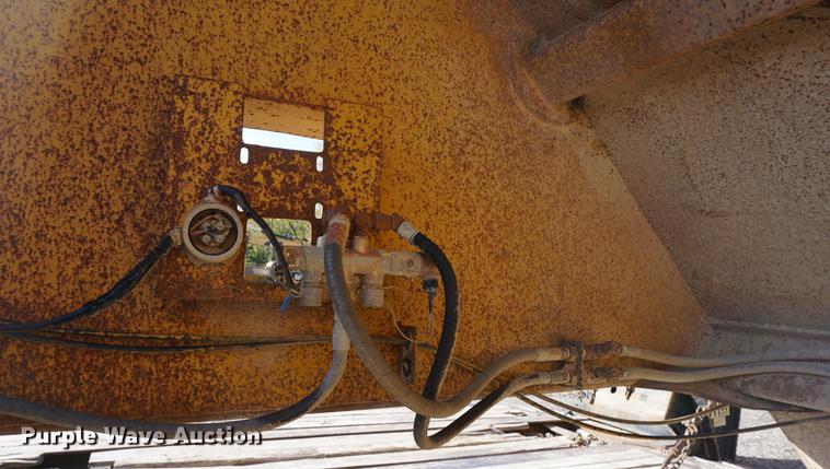 image for item DC5251 1985 Load King bottom dump trailer