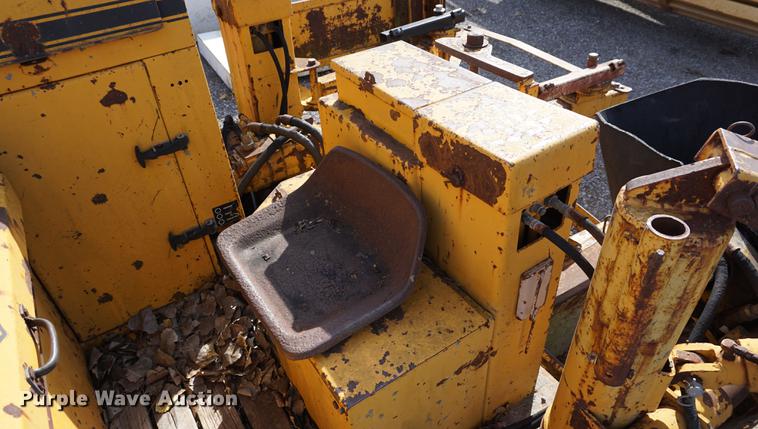 image for item DC5252 Gomaco GT6200 curb machine