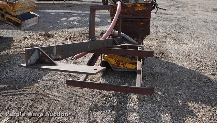 image for item DC5252 Gomaco GT6200 curb machine