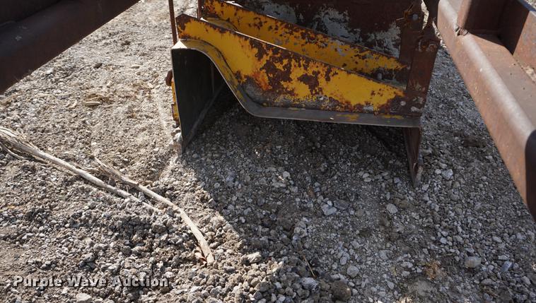 image for item DC5252 Gomaco GT6200 curb machine