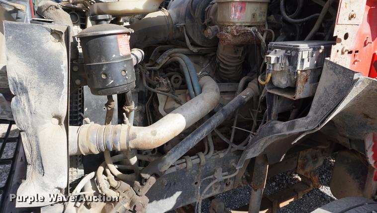 image for item DC5253 2000 Ford F650 flatbed truck