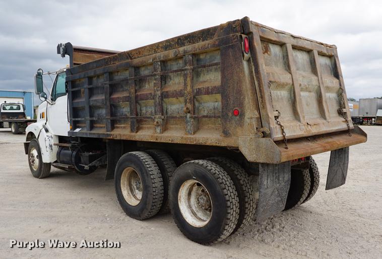 image for item DC5272 2001 Sterling L9500 dump truck