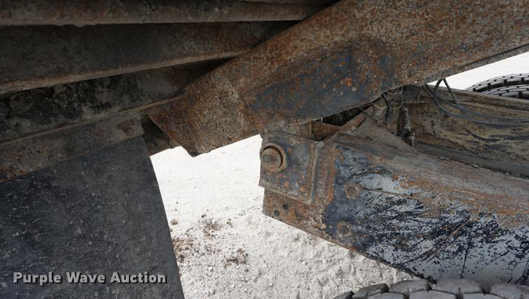 image for item DC5272 2001 Sterling L9500 dump truck