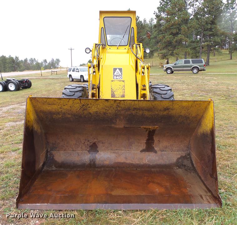 image for item DC6421 1973 Allis Chalmers 940 wheel loader