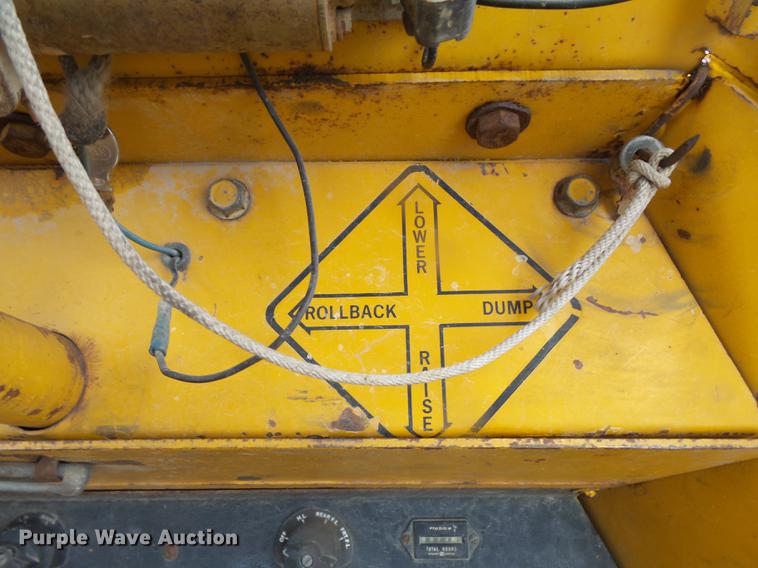 image for item DC6421 1973 Allis Chalmers 940 wheel loader