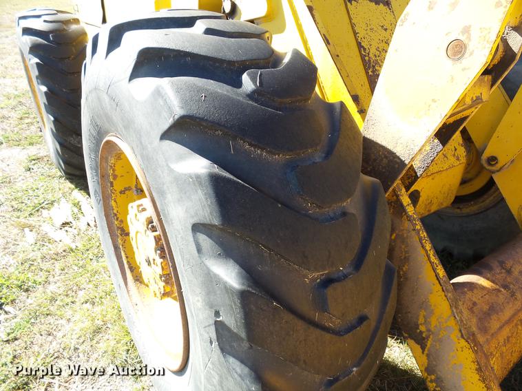image for item DC6421 1973 Allis Chalmers 940 wheel loader