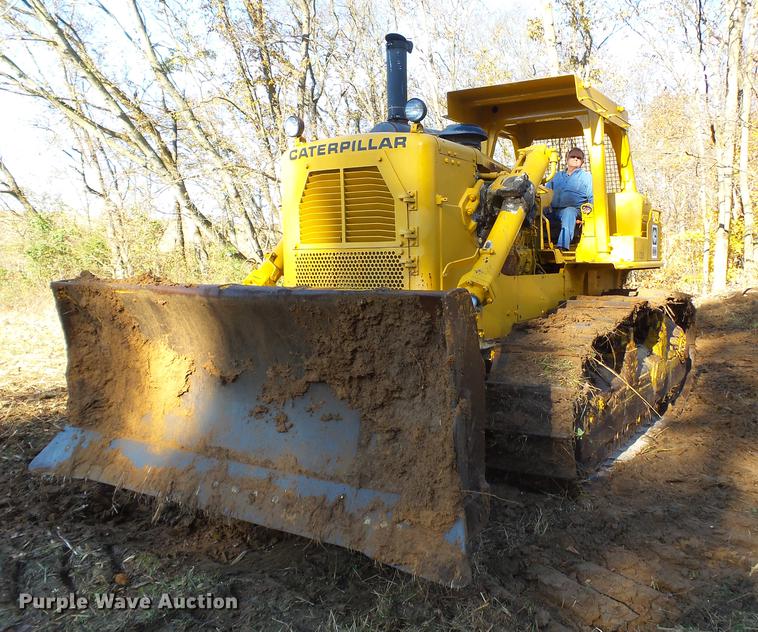 image for item DC6773 1977 Caterpillar D9H dozer