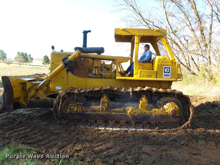 image for item DC6773 1977 Caterpillar D9H dozer