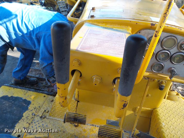 image for item DC6773 1977 Caterpillar D9H dozer