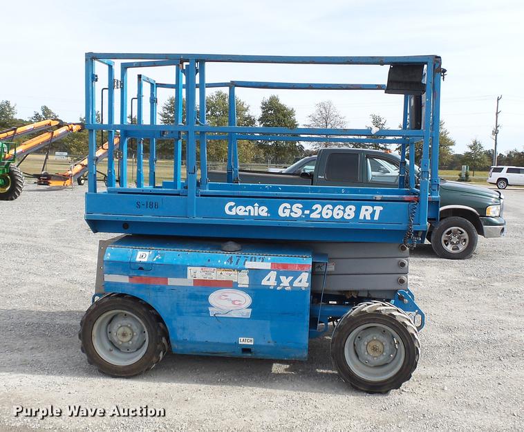 image for item DC6787 2007 Genie GS-2668RT scissor lift