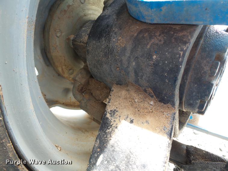 image for item DC6787 2007 Genie GS-2668RT scissor lift