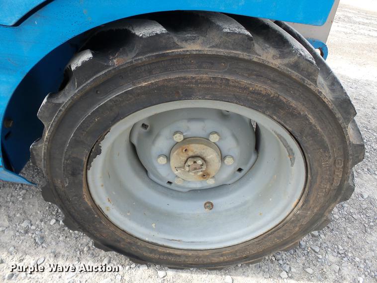 image for item DC6787 2007 Genie GS-2668RT scissor lift